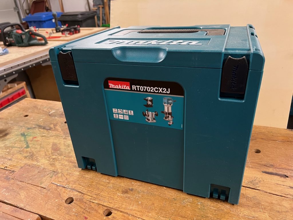 Makita RT0700CX2J ab 179,00 € | Preisvergleich bei Makita RT0700CX2J ab 179,00 € | Preisvergleich bei