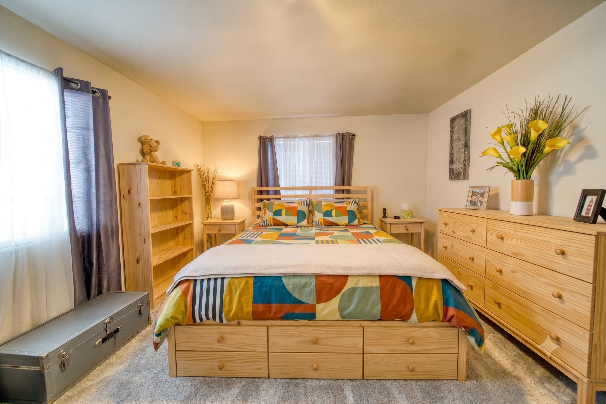 Massivholzmöbel mit Mehrwert: So schafft clever geplanter Stauraum mehr Platz im Schlafzimmer