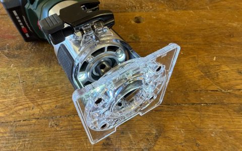 Ausgepackt: Metabo FMV 18 LTX BL 8 Akku Kantenfräse